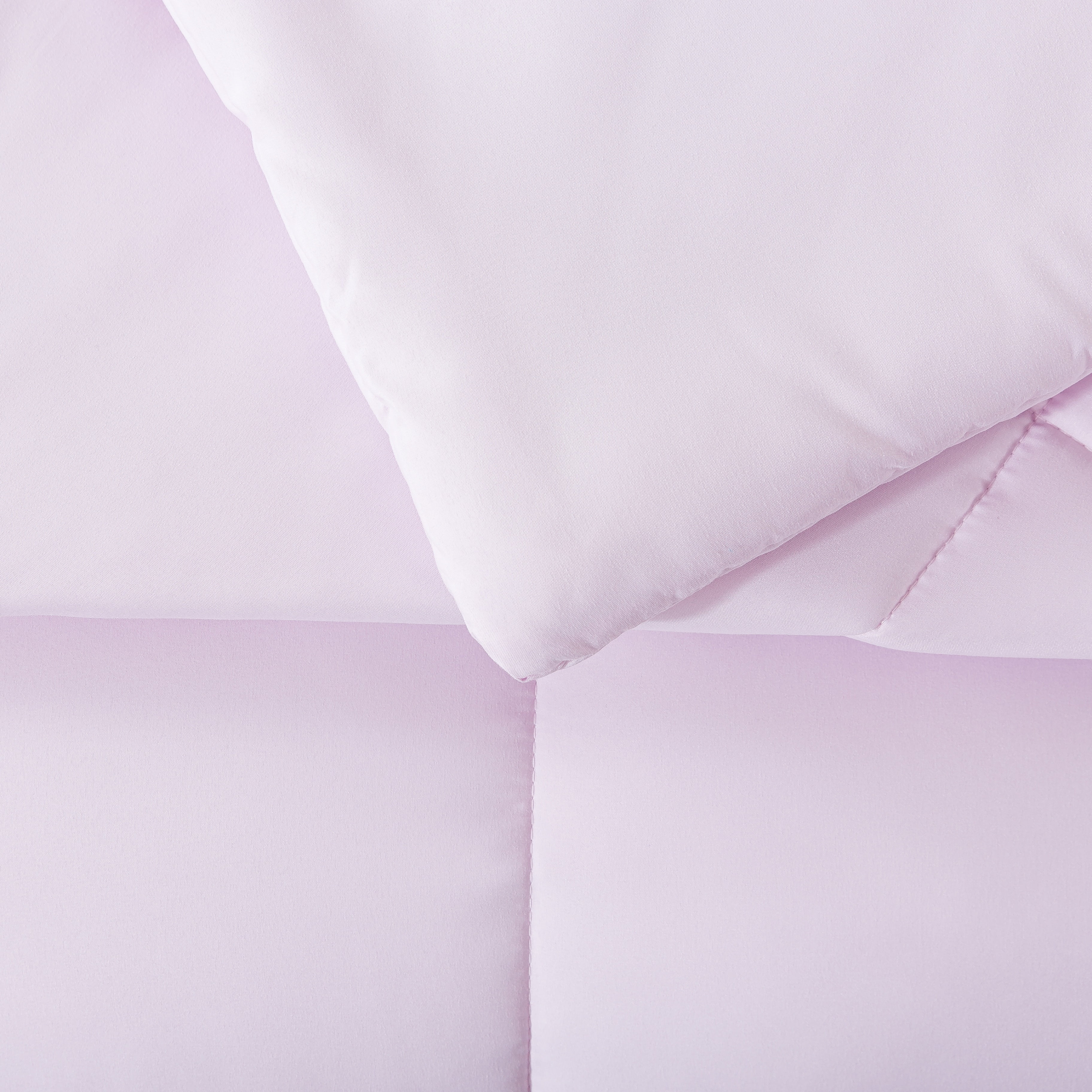 Mainstays Lilac Solid Print Hypoallergenic Down Alternative Comforter, King, Adult, Unisex