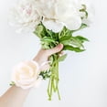 thumbnail image 2 of KAKOWELY Pulsera de ramillete con flores artificiales para novia y dama de honor, 2 of 4