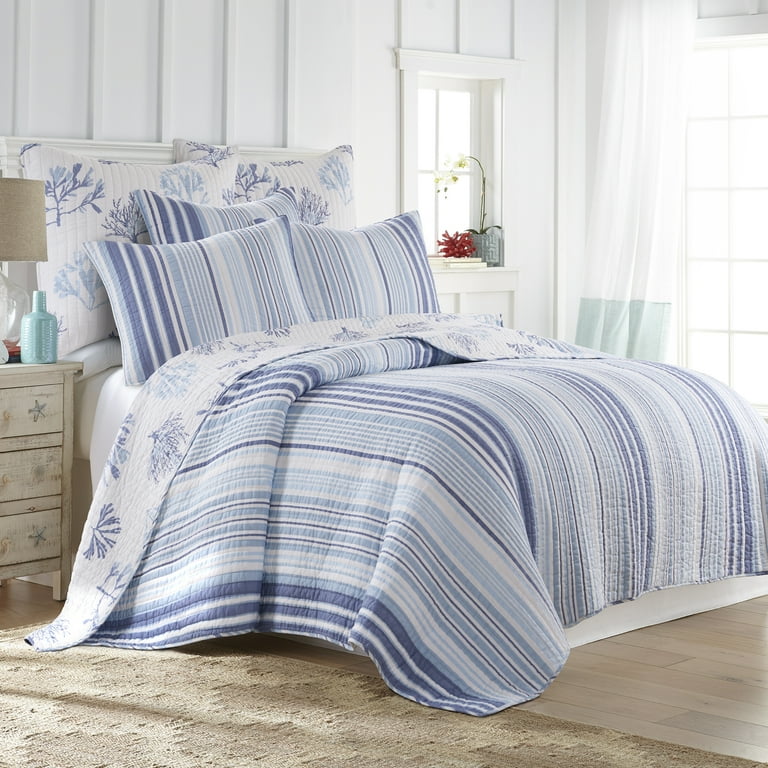 Levtex Home - Zuma Beach Quilt Set - Twin Quilt + One Standard Pillow Sham  - Coastal - Blue and White - Quilt Size (68x86in.) and Pillow Sham Size