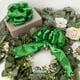 thumbnail image 3 of Cinta Ribbli verde esmeralda satinada con alambre, 6,35 cm, Navidad, 20 m, 3 of 4