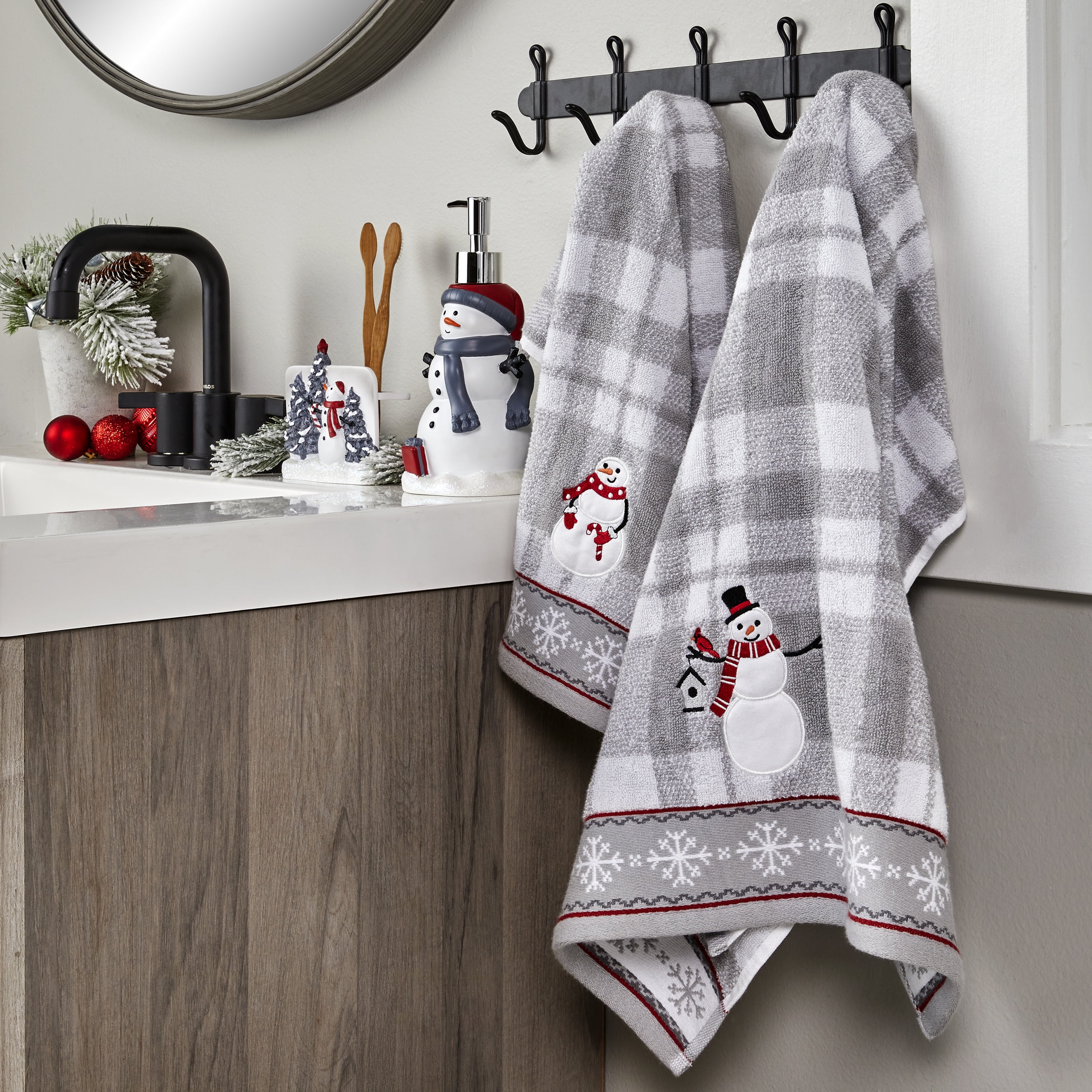 SKL Home by Saturday Knight Ltd. Rustic Plaid Snowman 2 Piece Hand Towel in Wheat