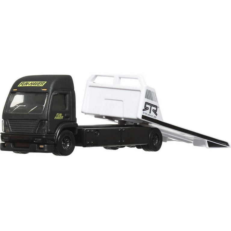 Hot Wheels 1:64 Scale Hauler & Team Transport Race Car Toy, Gift