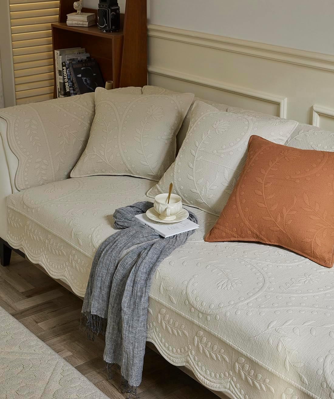 XmhyTop-A Cotton Couch Cover 90*90cm Beige Quilted Sofa Cover, Non Slip Sofa Slipcover with Floral Embroidery, 1 Piece Sofa Slipcovers