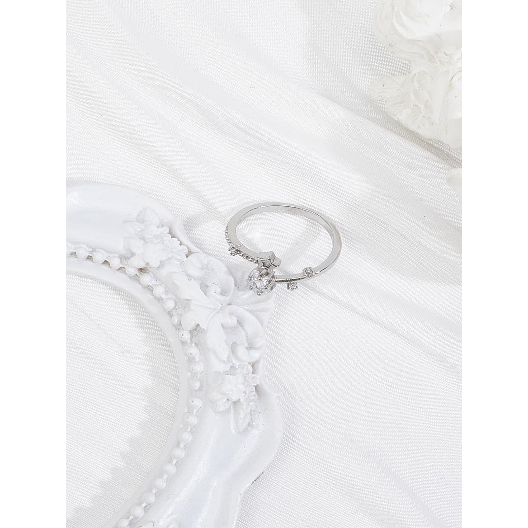 1Pcs Star Finger Rings for Women Star Cuff Stacking Rings Alloy Micro Pave Clear Cubic Zirconia Rings for Women Birthday Valentine's Day Elegant Gifts DIY Personalized Jewelry for DIY