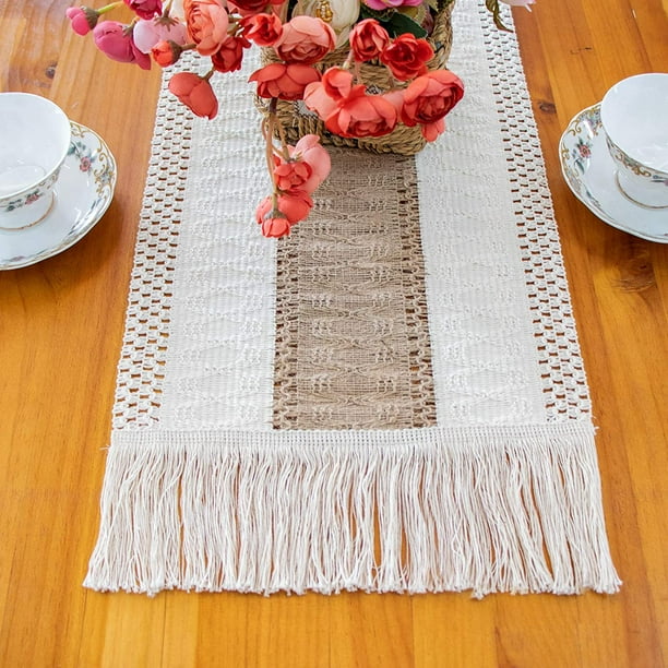 Chemin de table en dentelle au crochet et coton - Style bohème
