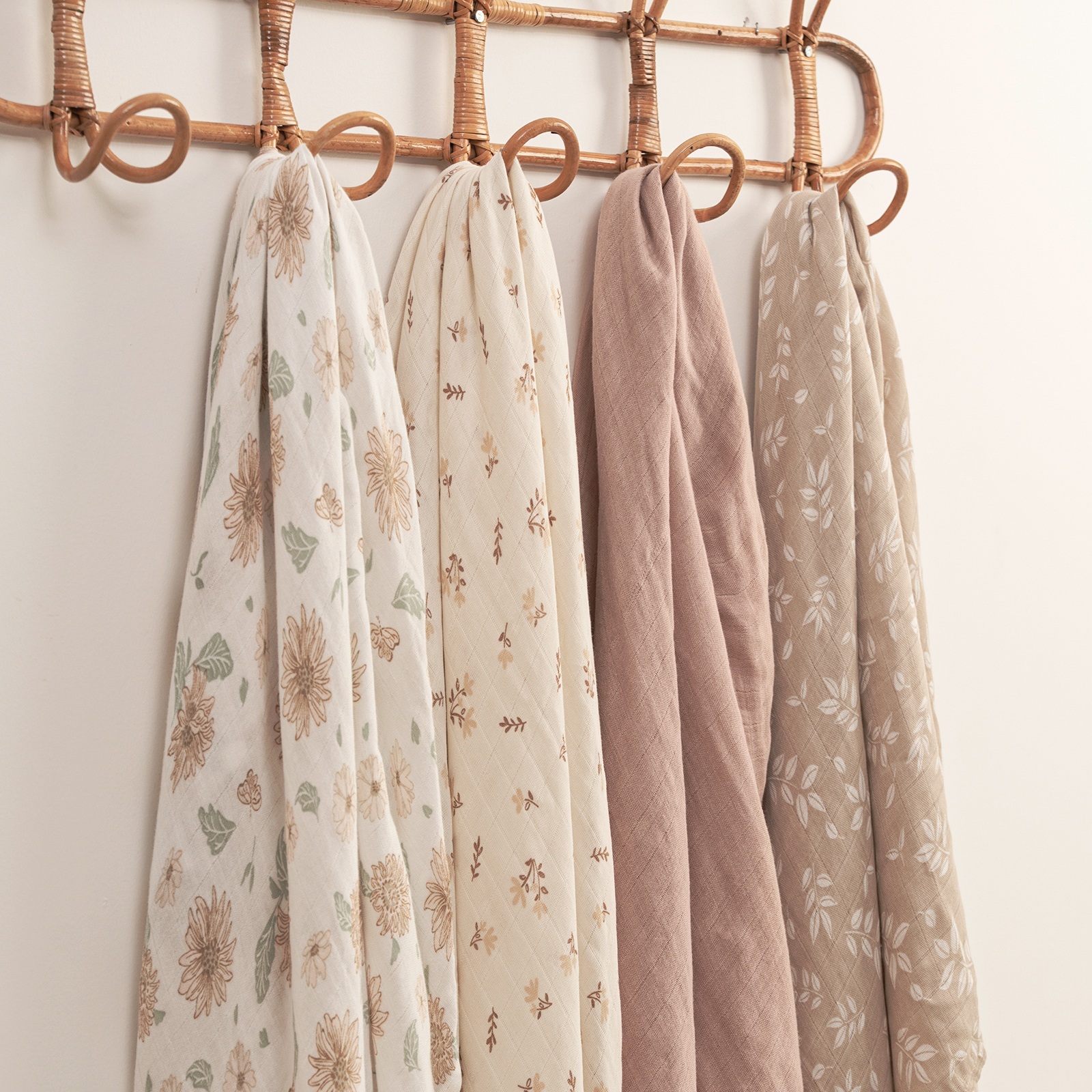 Gllquen Baby 4-Pack Muslin Swaddle Blankets photo 5