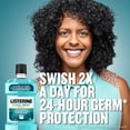thumbnail image 4 of Enjuague bucal Listerine Cool Mint antiséptico 1,5 L que mata el 99% de los gérmenes, 4 of 8