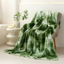PEONAVET Fleece Throw Blanket, Super Soft Cozy Blanket for Couch, Washable Lightweight Blanket for All Season(Green)