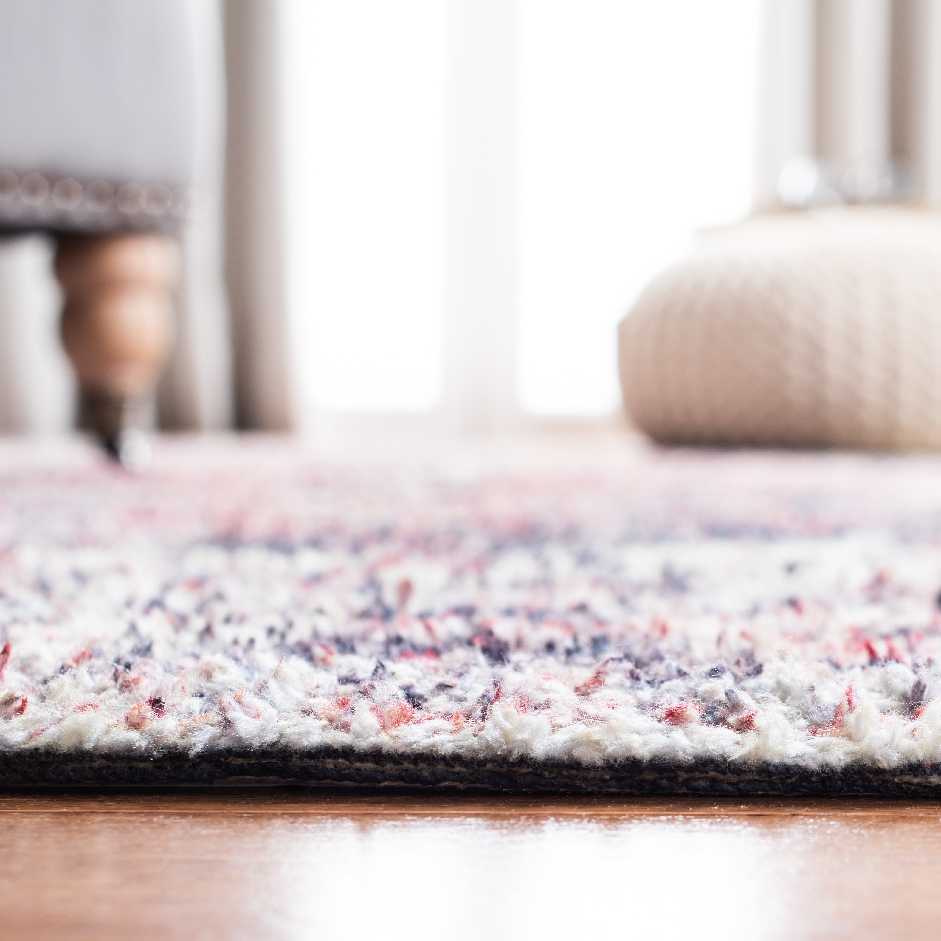 SAFAVIEH Classic Vintage Blake Medallion Area Rug, Red/Blue, 9' x 12'