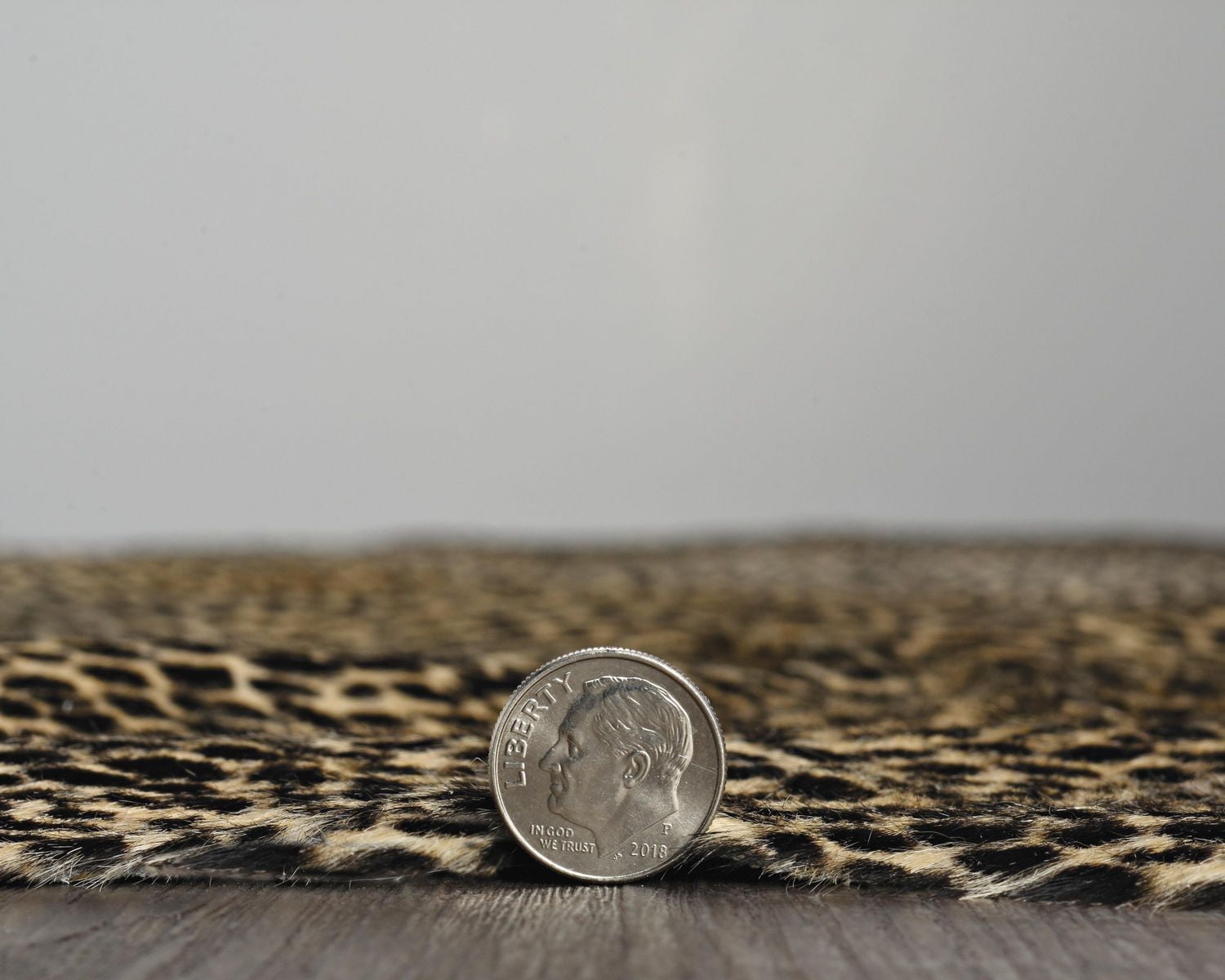 Tapis en Peau de Vache, Bringé Moyen - Pleine Peau