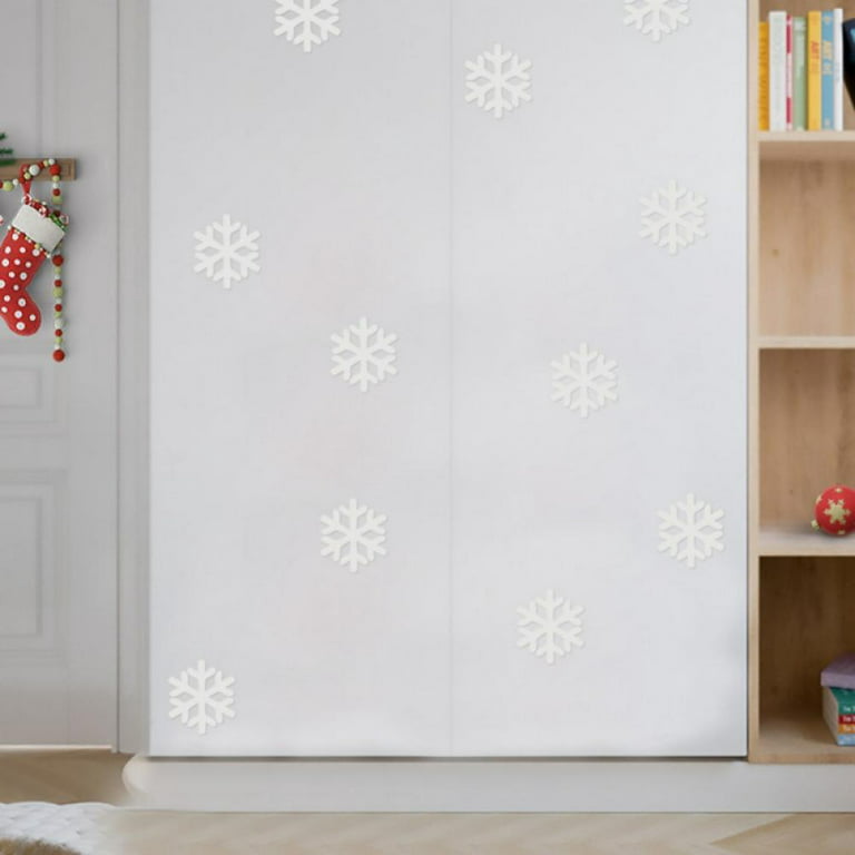 Glow in The Dark Snowflakes Stickers, Christmas Window Clings, Fluorescent  Adhesive Glowing Stickers, Xmas Wall Luminous Sticker Decoration, for Kids  Room 