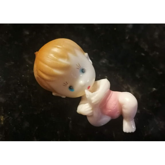3 Inch Plastic Babies Favor (12 pieces) Pink