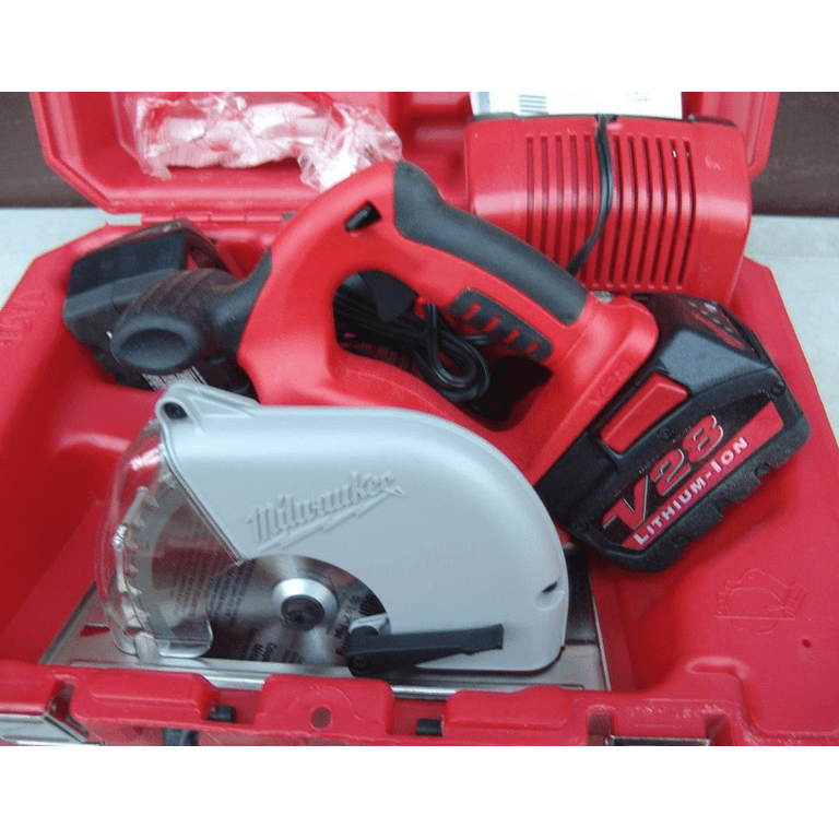 Milwaukee 28 volt circular saw hotsell