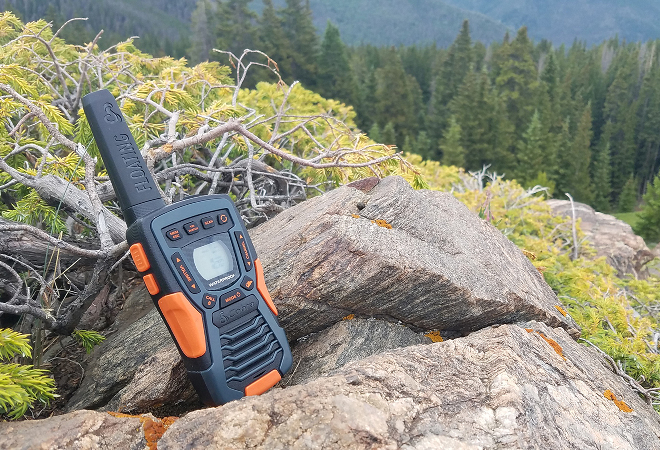Cobra ACXT1037R FLT Floating Waterproof Walkie Talkies, 2-Pack photo 8