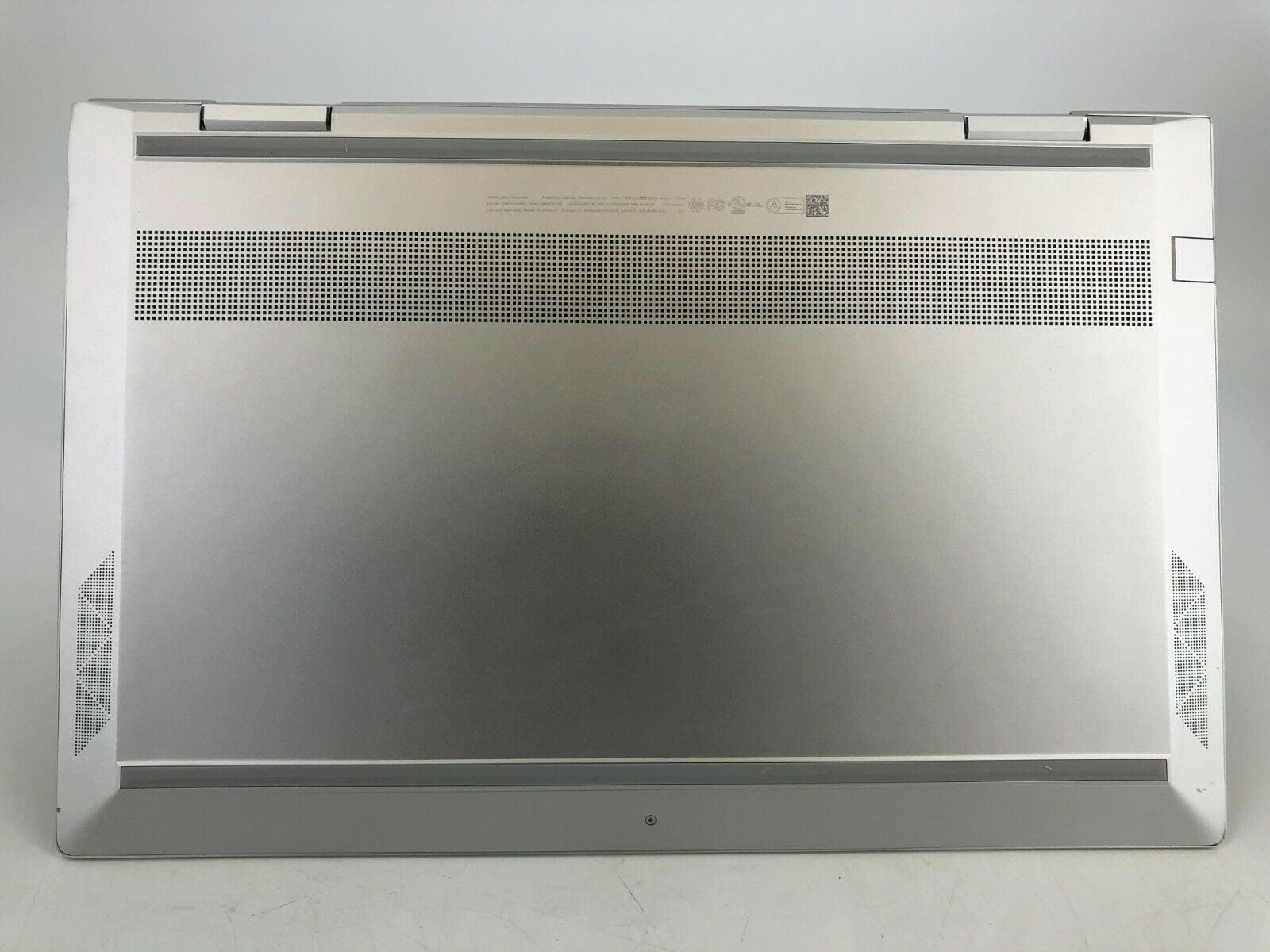 Used HP Envy x " FHD Touch Silver  2.8GHz iG7 GB