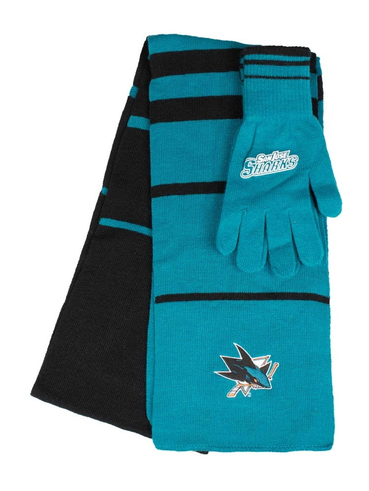 Littlearth Scarf and Glove Set