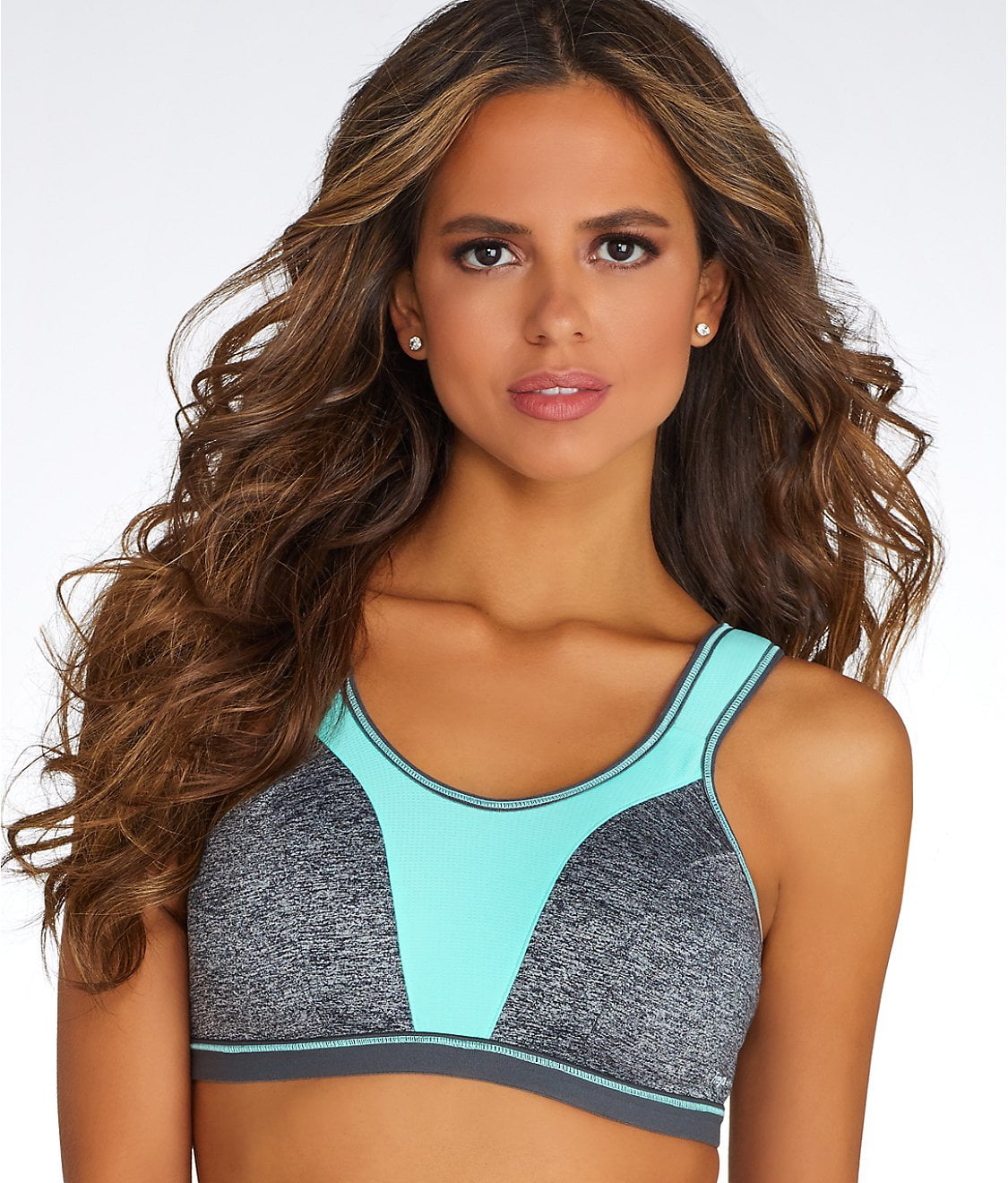 32 D