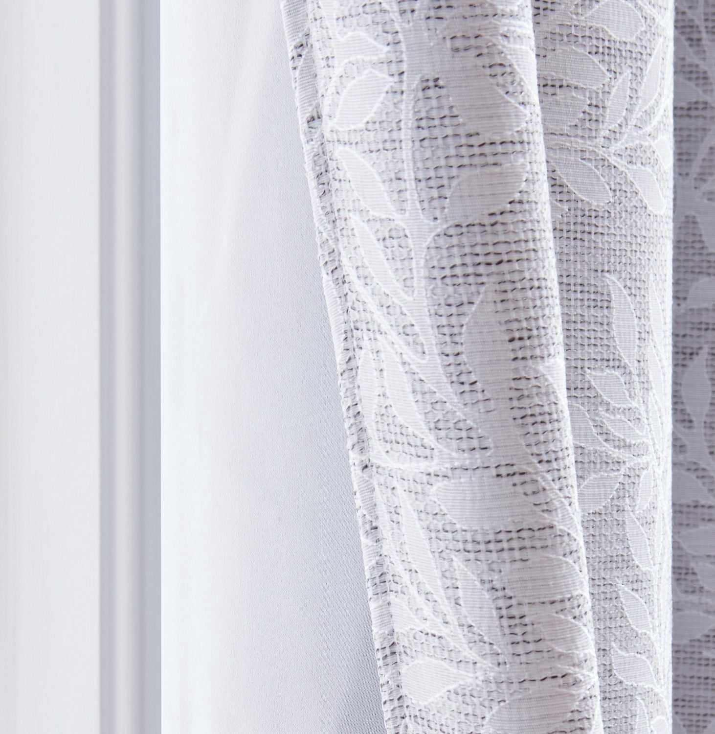 Jacquard Leaf Blackout Grommet Single Window Panel