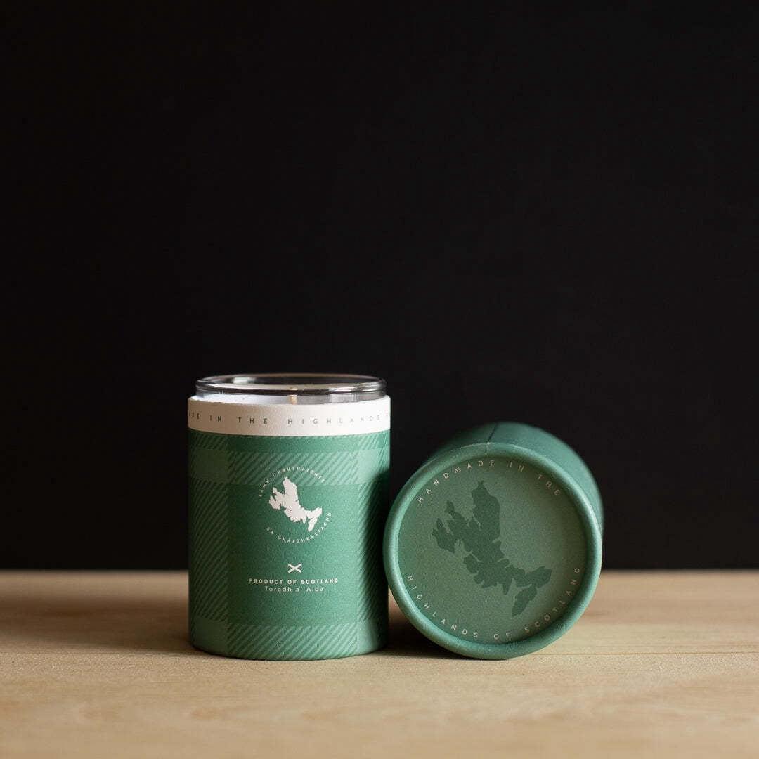 Isle of Skye Candle Co. Bog Myrtle and Fresh Mint 100% Natural Blend of Soya Wax and Botanical Oils, 20h Candle Made in Scotland