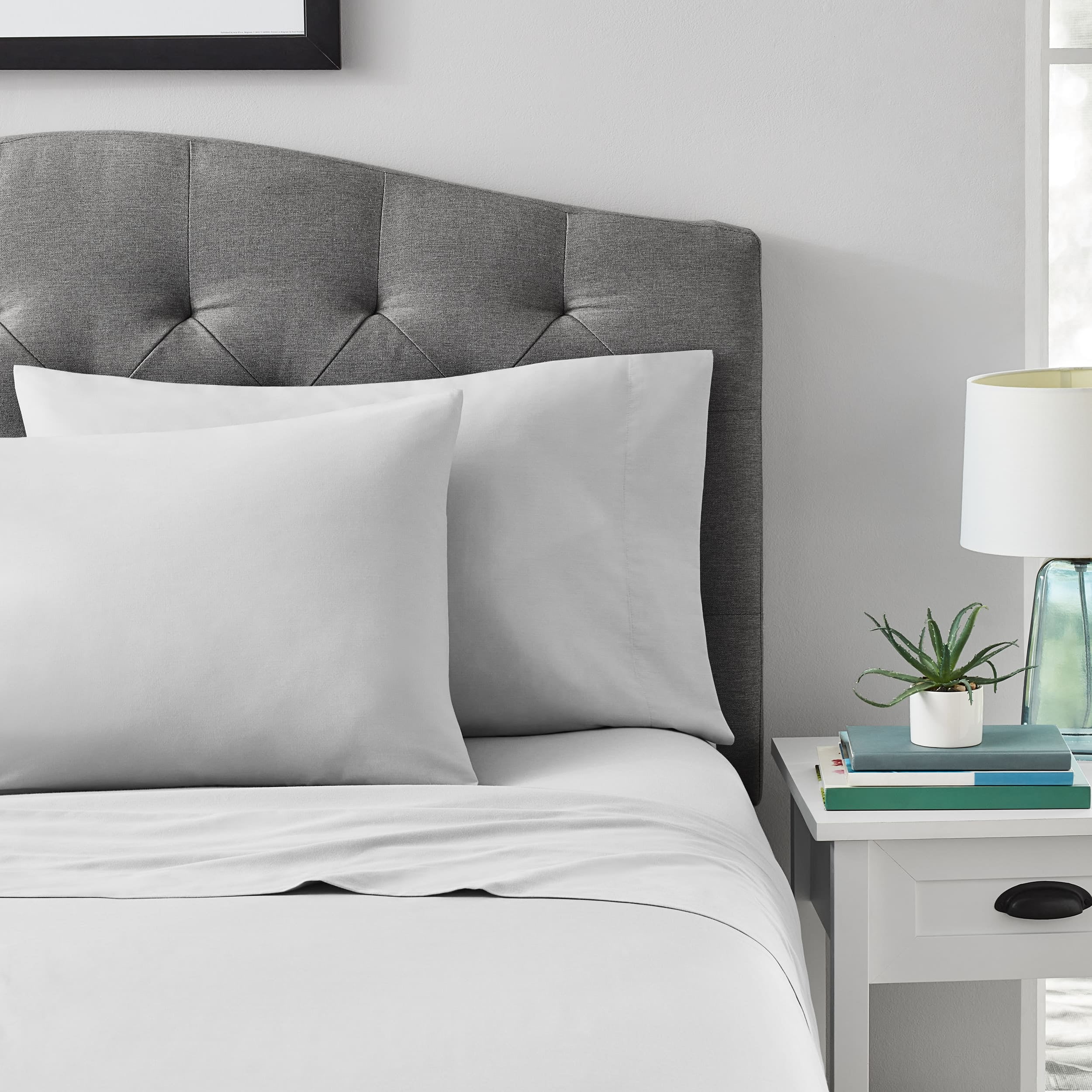 Mainstays 2-Piece 300 Thread Count Solid Soft-Silver CVC Cotton Blend Pillowcase Set, Standard/Queen , Adult / Teen
