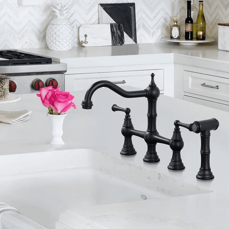 FLG Single Handle Commercial Pull Down Sprayer Kitchen Faucet Modern Spring Brass Taps In Matte Black And Polished Gold Cc0135bg