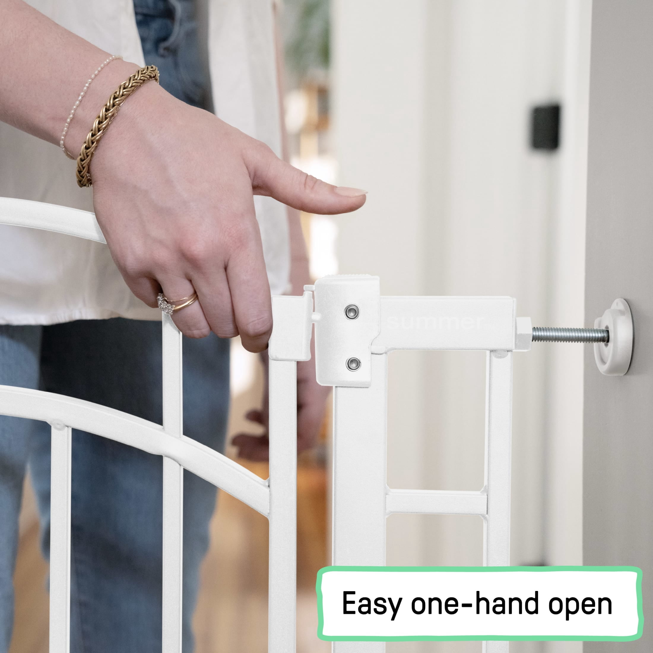 Ingenuity The Doorway 48W Series Pet and Baby Gate - White