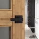 thumbnail image 3 of Manija de puerta de privacidad interior con cerradura, palanca de puerta para baño y recámara, cerradura reversible sin llave, color negro mate, con protección Microban, 3 of 3