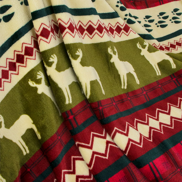 PAVILIA Christmas Throw Blanket | Red Christmas Holiday Fleece Blanket |  Soft, Plush, Warm Winter Cabin Throw, 50x60 (Red Christmas)