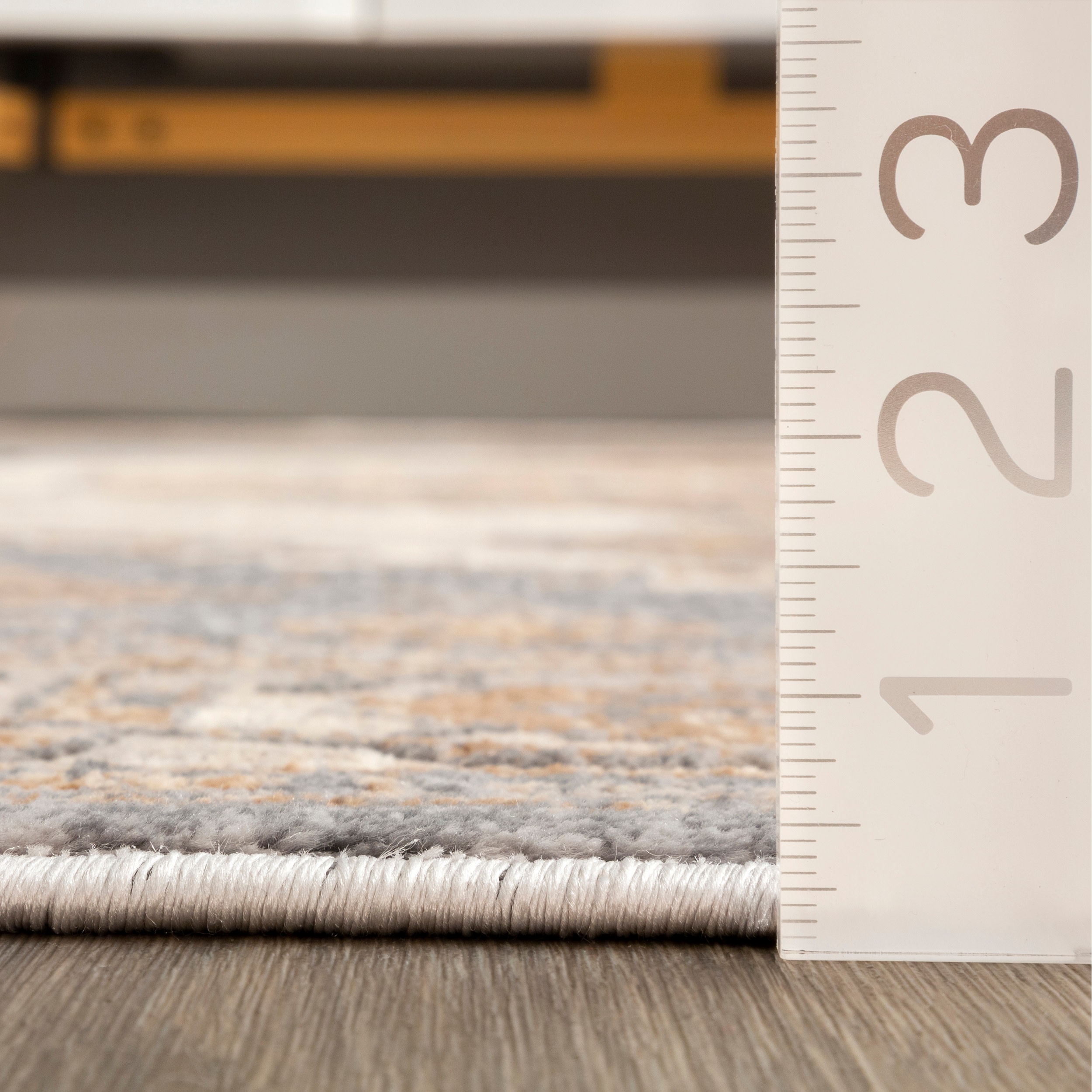 nuLOOM Vintage Giada Area Rug, 4' 3" x 6', Beige