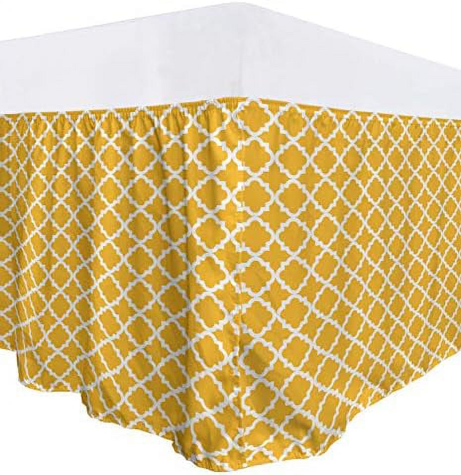 Quatrefoil Elastic Bed Skirt, Vintage Classic Pattern With Monochrome