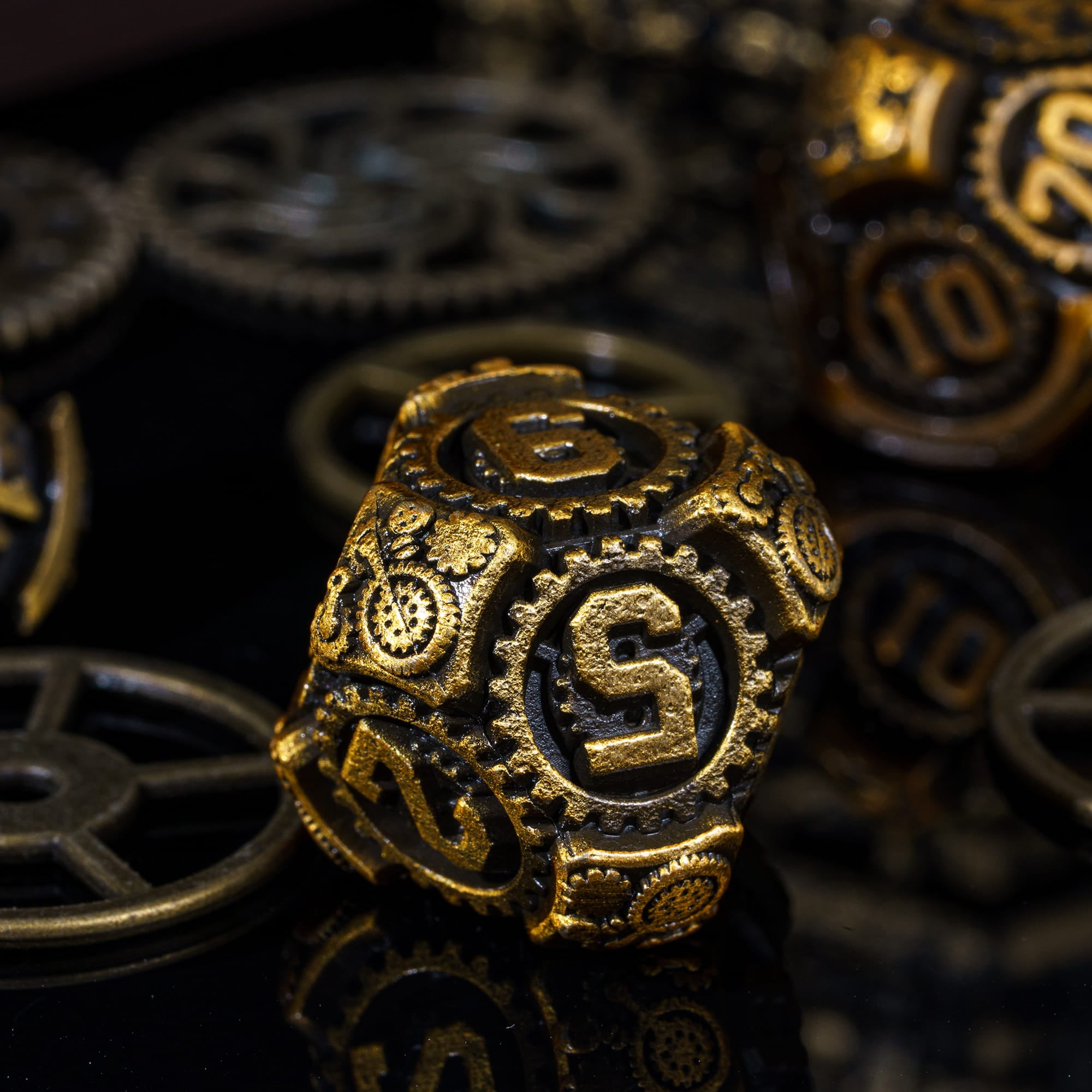 Cusdie 7-Die Metal DND Dice Set, Steampunk Gear Design Metal Polyhedral D&D Dice Set for DND Dungeons and Dragons TTRPG Role Playing Games
