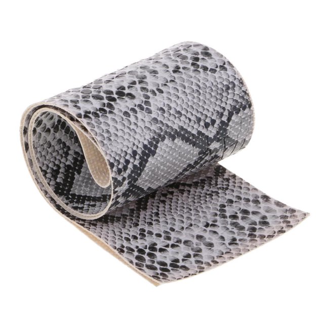 Decoración Durable Polipiel, de de Serpiente de Simución 45x4.5cm , DYNWAVEMX Decoración de cañas de pescar