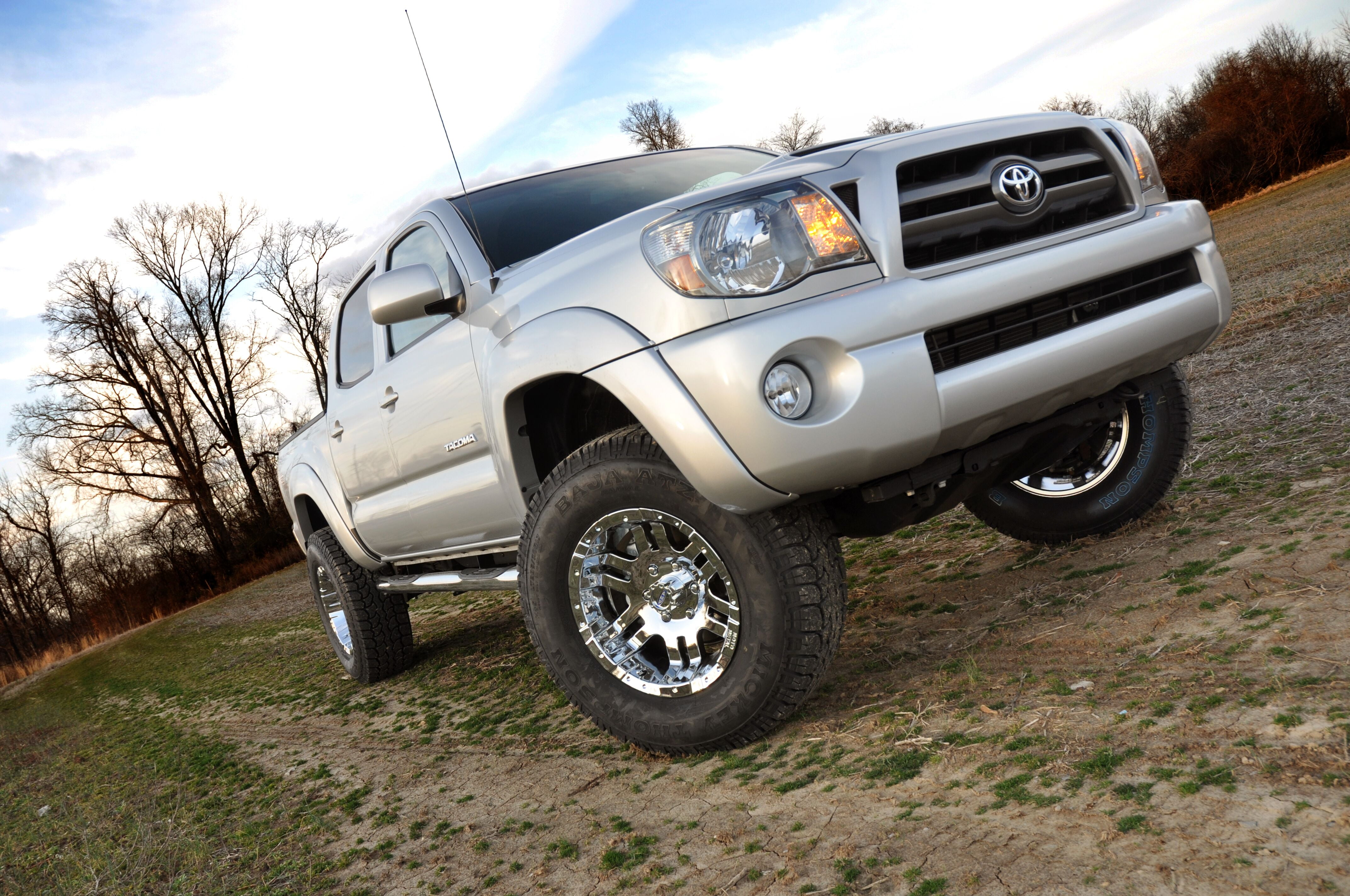 Rough Country Suspension Lift Kit 4wd Fits select: 2016-2020,2022-2023 TOYOTA TACOMA