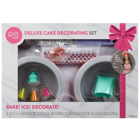 Kids Bakeware - Wilton Rosanna Pansino Holiday Deluxe Cake Decorating Set