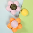 thumbnail image 4 of Boule d'Herbe à Chat en Forme de Fleur Naturelle Favorise la Digestion Boule à la Menthe Rotative à 360 Degrés Collation pour Chat, 4 of 8