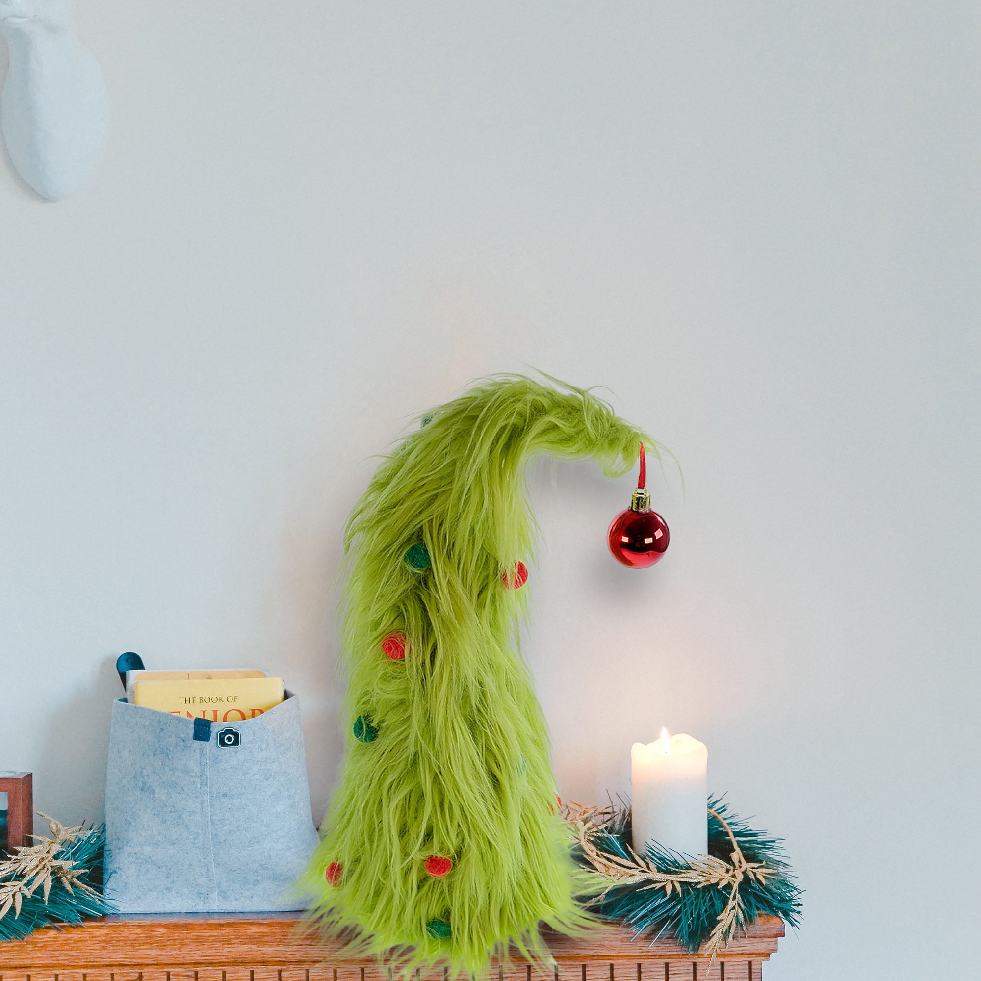 Grinch Furry Christmas Tree – Curved Top Holiday Decoration