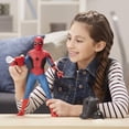 thumbnail image 2 of Figura de acción Spider-Man Lejos de casa, 33 cm, con efectos de sonido, 2 of 4