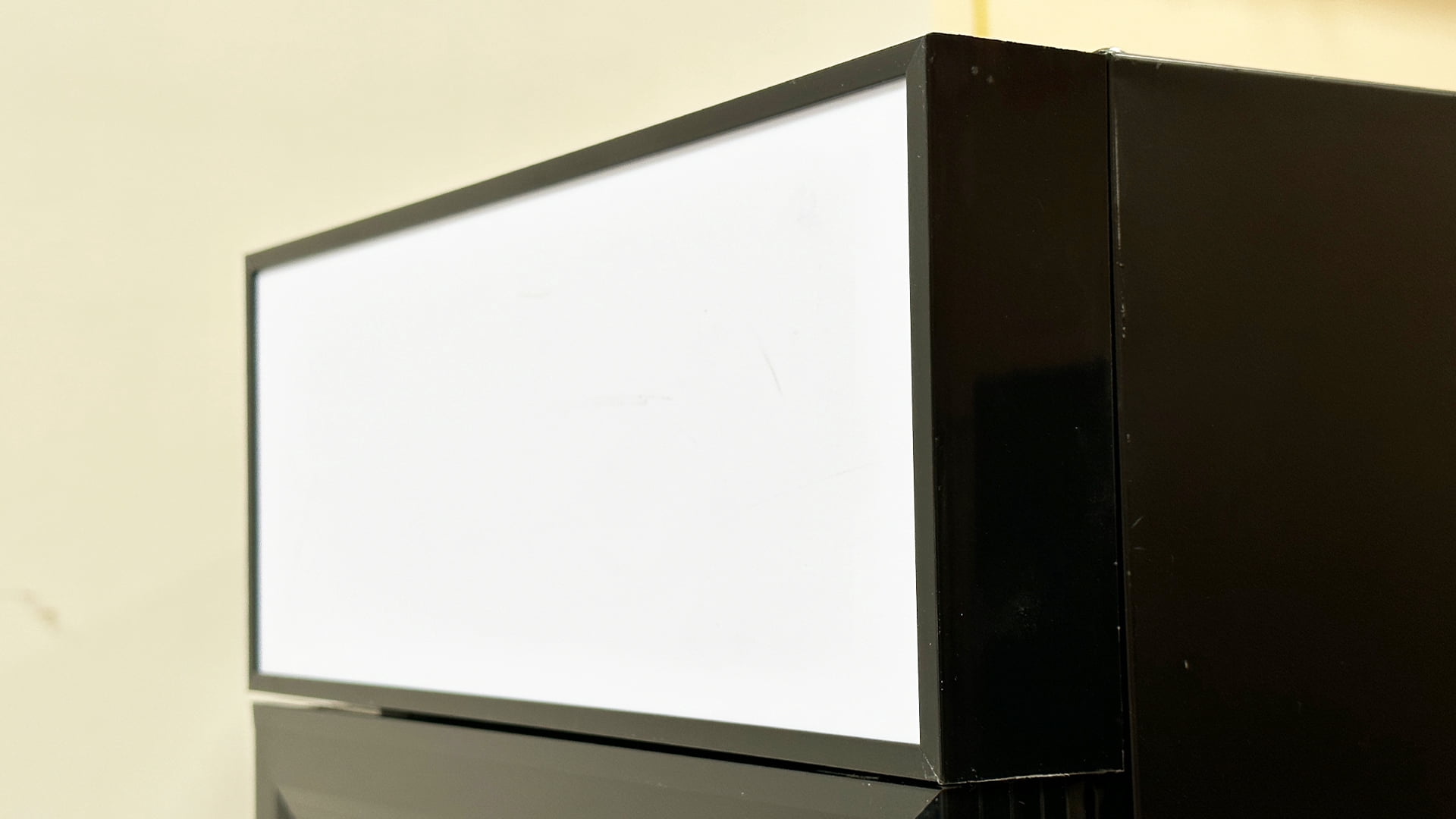 15 in. Width Commercial Narrow Glass Door Upright Reach-in Refrigerator 3.7 Cu.Ft. Cooler Display