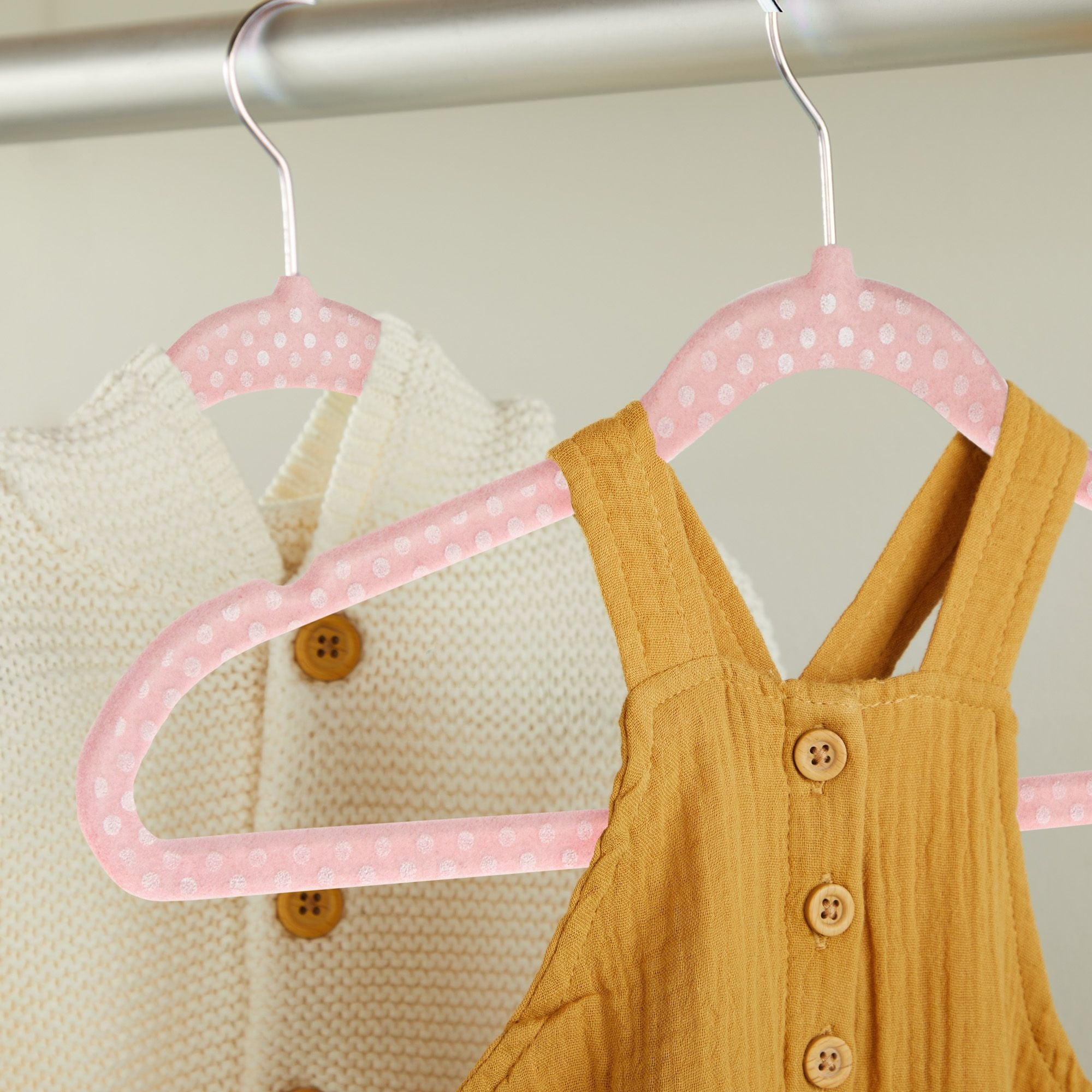  Kids Velvet Hangers Baby Hangers For Closet, DUDUCOFU 50 Pack  11.8 Inch Pink Velvet Hangers Baby Clothes Hangers Non Slip Kids Felt  Hangers