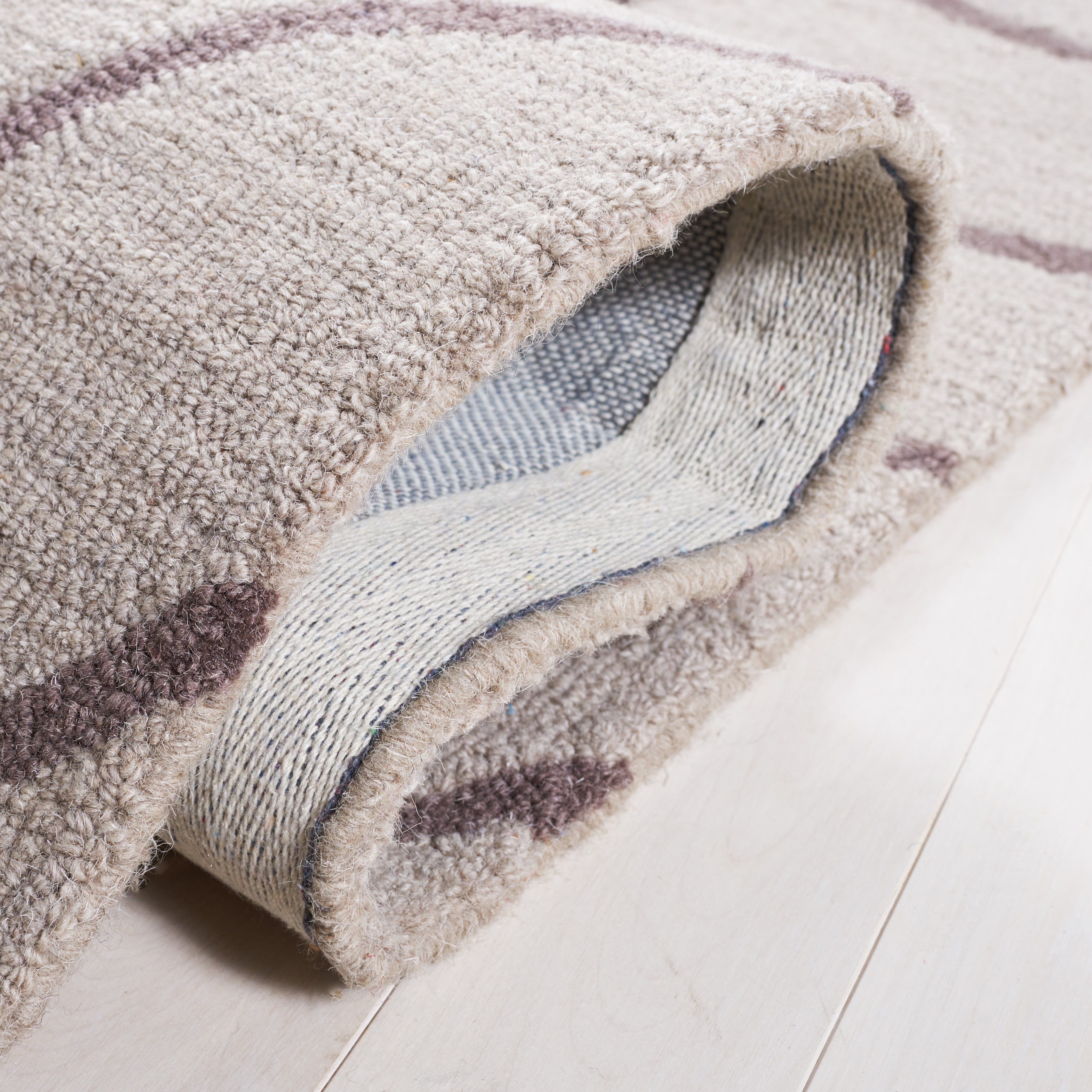 SAFAVIEH Fifth Avenue Deborah Abstract Area Rug, Beige/Brown, 4' x 6'