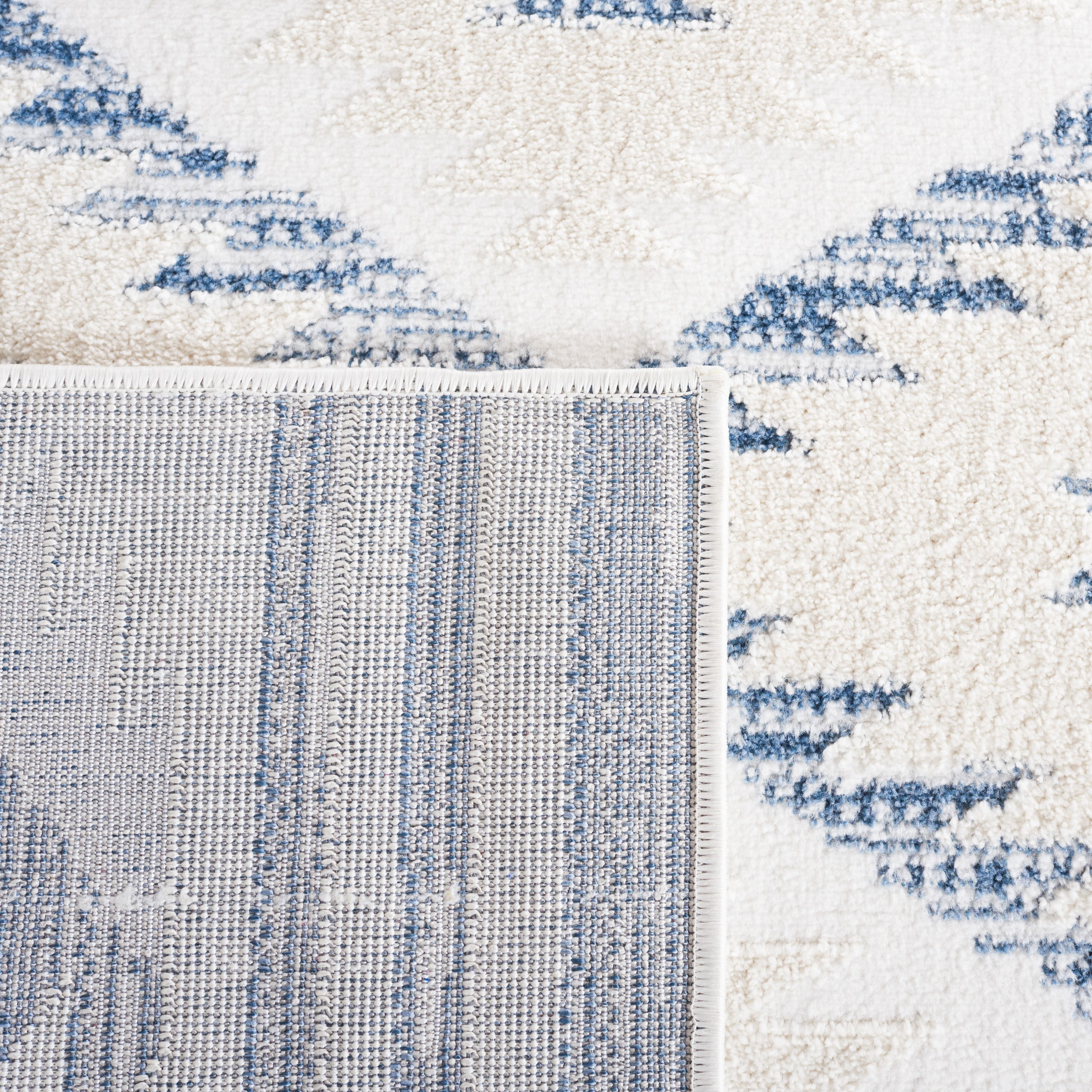 SAFAVIEH Alamo Stamen Geometric Area Rug, Ivory/Blue, 5'3" x 7'6"
