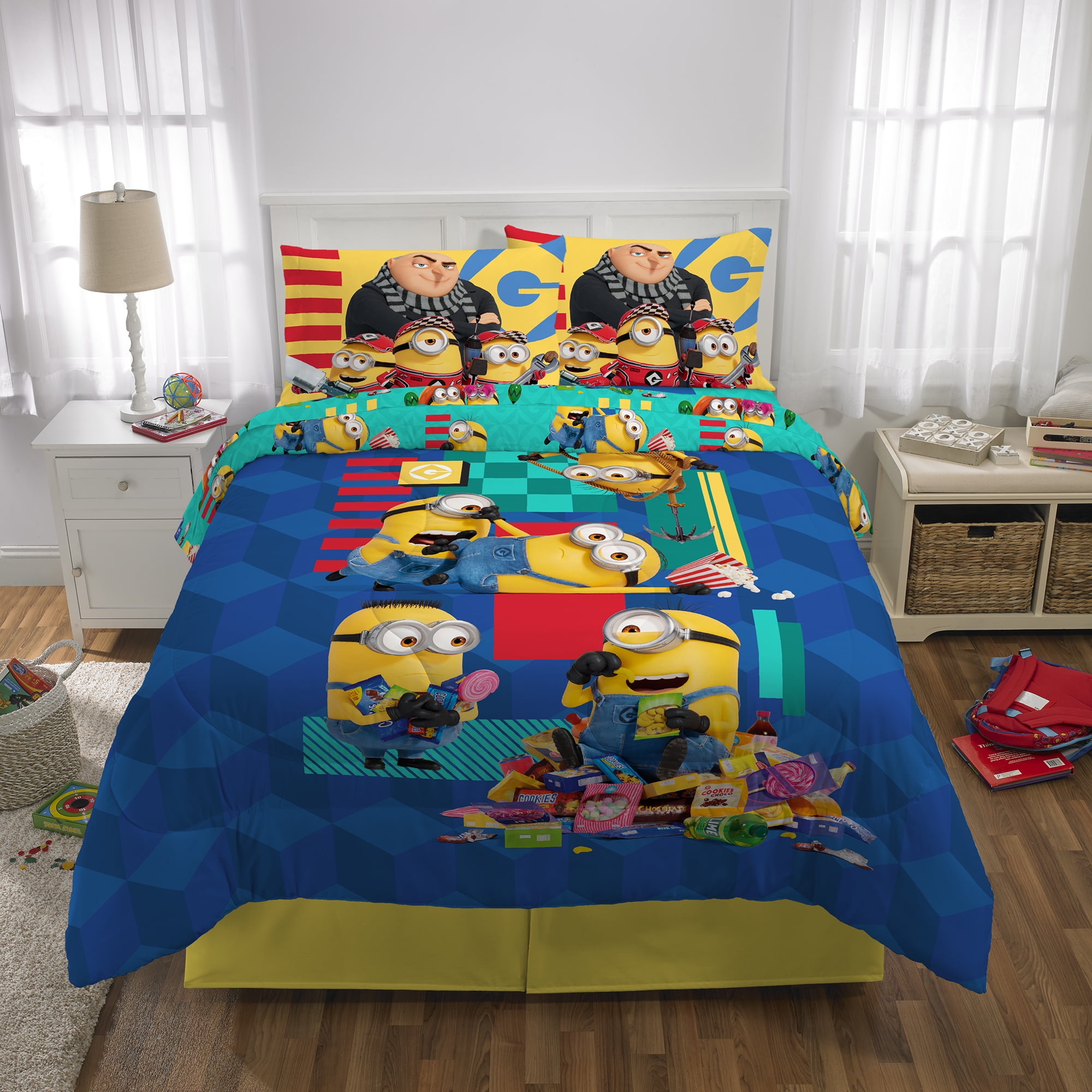Minions Kids Full Bed in a Bag, Comforter and Sheets, Universal