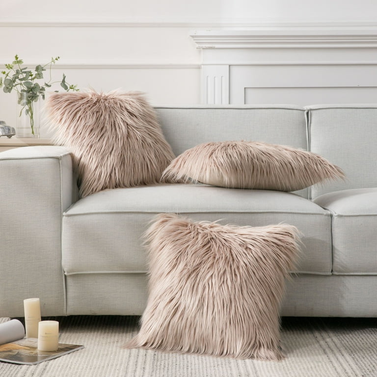 Set of 2 Fluffy Faux Fur Cushion Soft Artificial Fur Throw Pillowcase Fluffy Fur Fur Pillow Decorative Throw Pillow Cushion Case for Sofa Bedroom