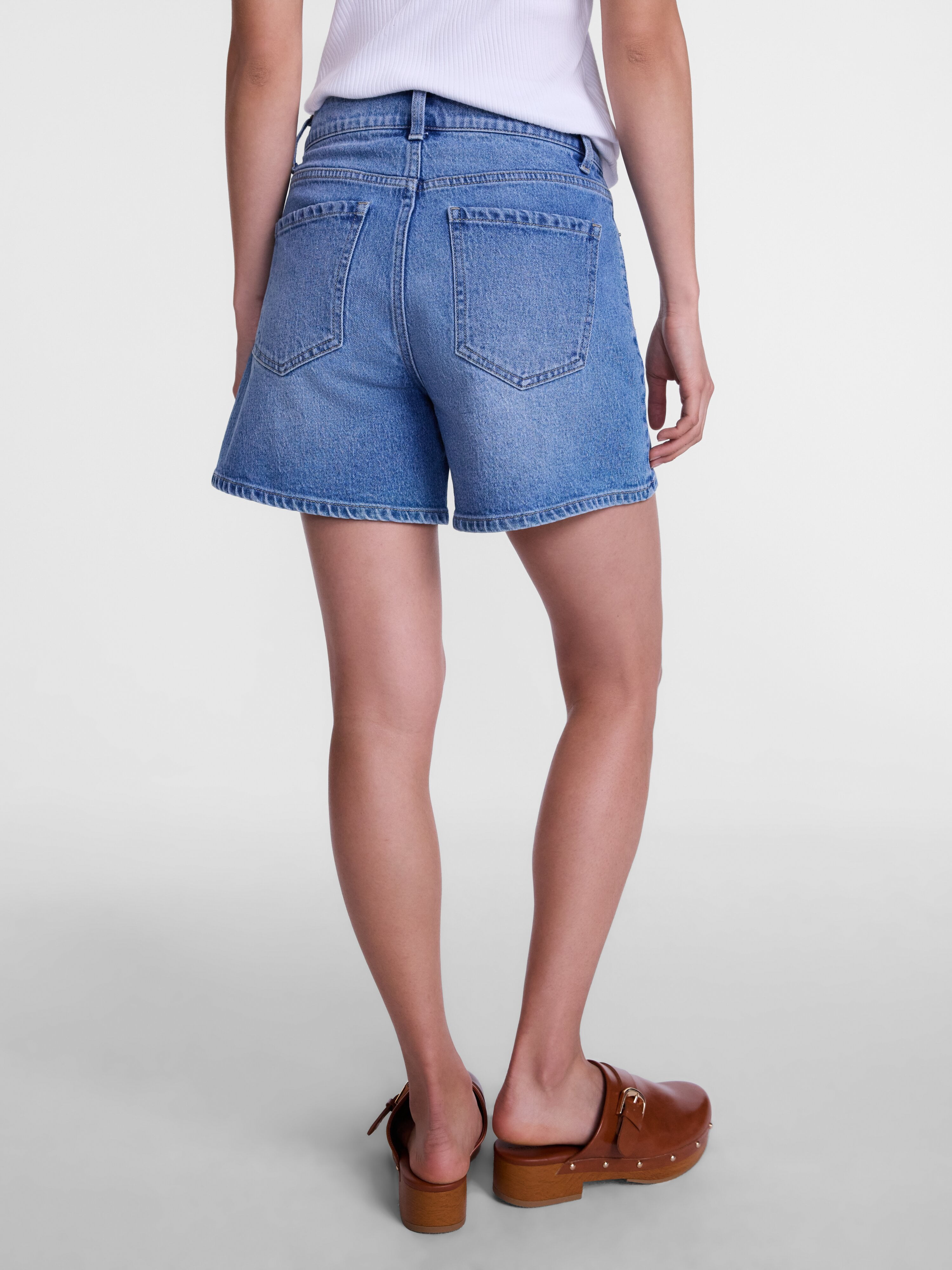 Scenario Women's High Rise A-Line Denim Shorts, 5" Inseam, Sizes 0-20