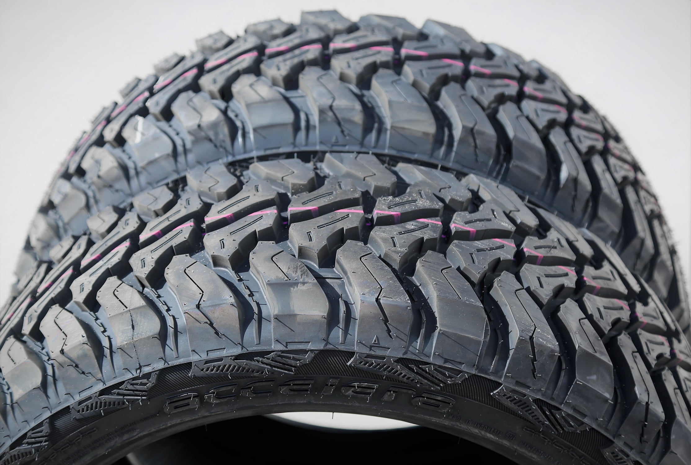 アクセレラ M/T01 275/45r22 中古4本セット 275⁄45R22 112P アクセレラ M⁄T-01 オフロードタイヤ マッド