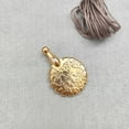 thumbnail image 4 of Trayknick DIY Yarn Cutter Portable Multi-functional Antique Flower Decor High Strength Thread Cutter Sewing Supplies Golden, 4 of 13