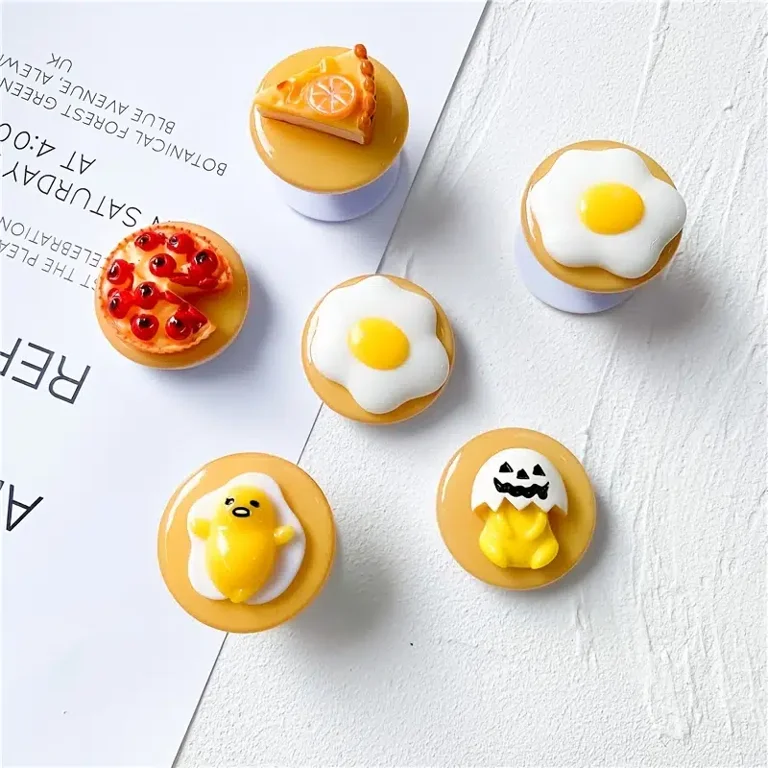 豚・ギャラッハ・豚　エスト・ギャラッハ・アーノッツ　ホイル　プロモ　4枚セット 1pc Delicious food PopSockets, Phone Grip with Expanding Kickstand