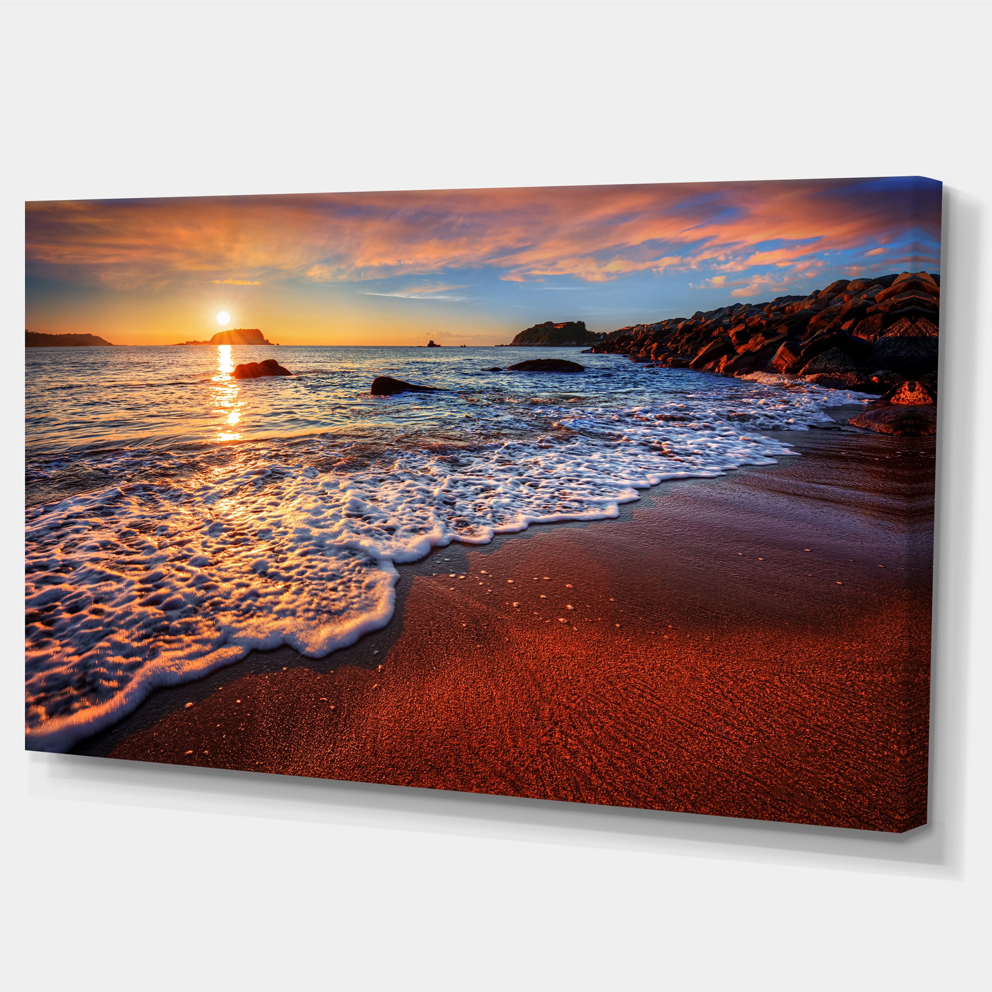 Designart 'Stunning Ocean Beach at Sunset ' Seashore Canvas Art Print