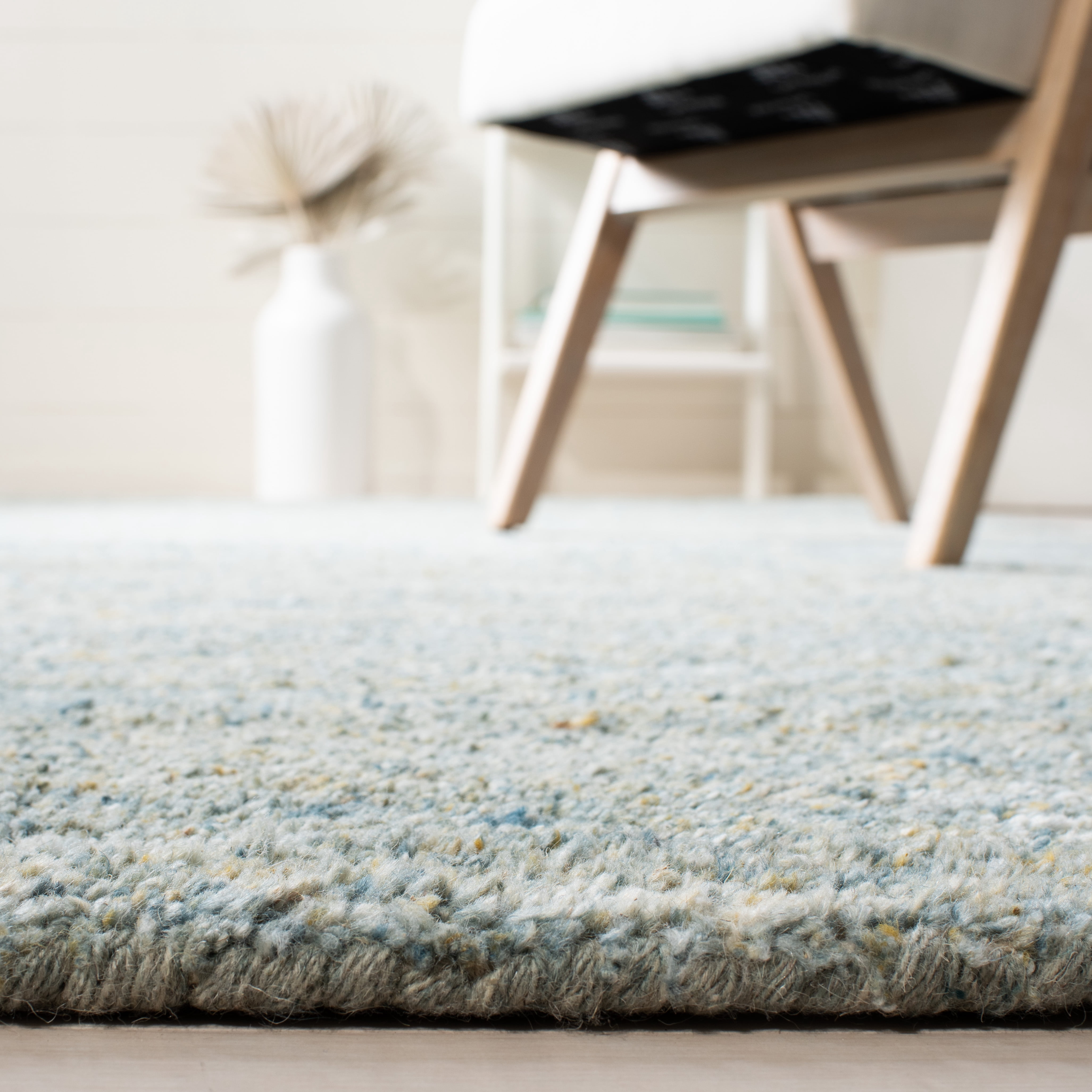 Safavieh Himalaya Flanagan Solid Area Rug, Blue/Olive, 10' x 14'