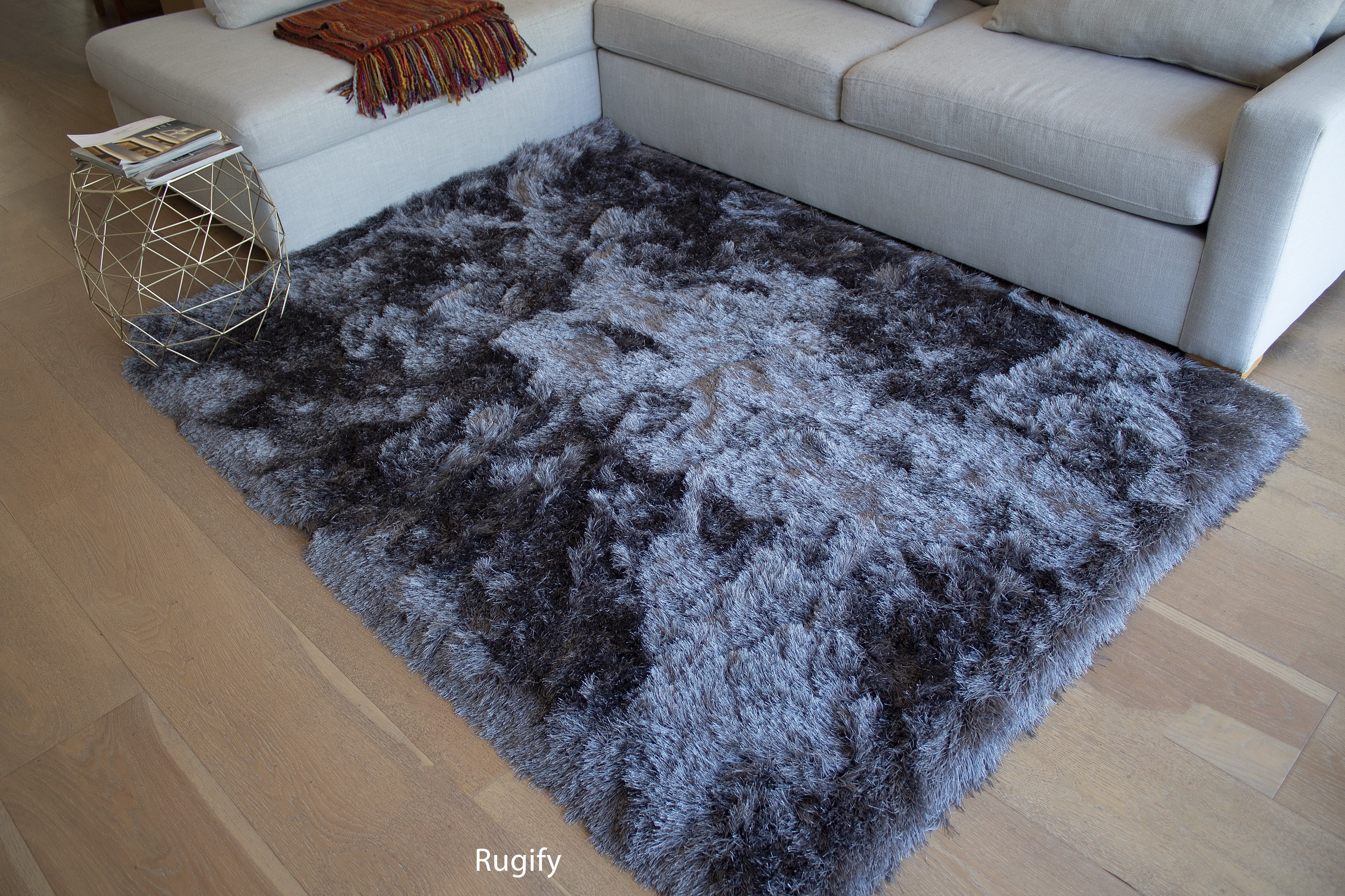 Trendy Designer Rug Stylish Woven Carpet Living Room Mat Grey Silver Colour Rug 